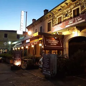https://hotel-due-colonne.hotelinveneto.com