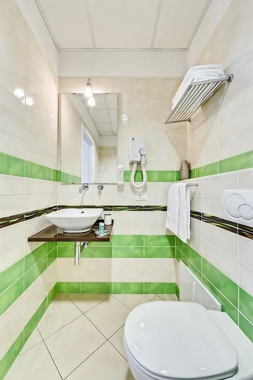 Bologna Inn 3*,