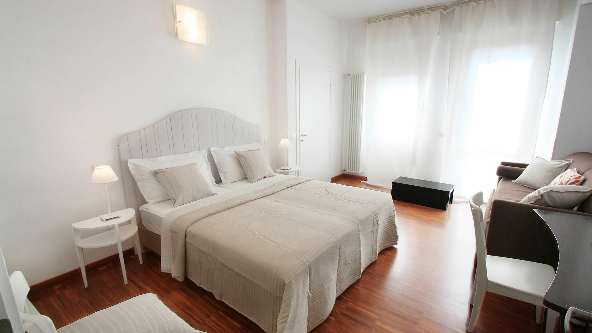 Bologna Inn 3*,